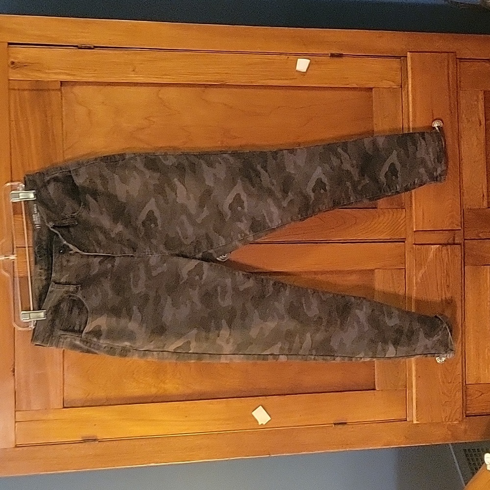 Camouflage pants